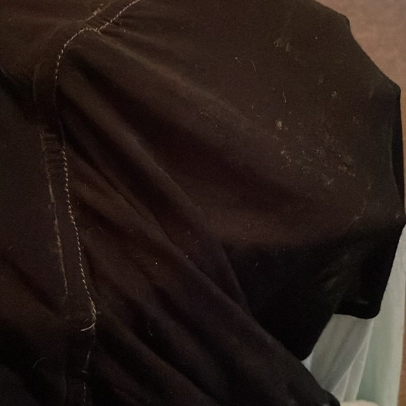 1x Warehouse One tshirt hoodie - Picture 3 of 3